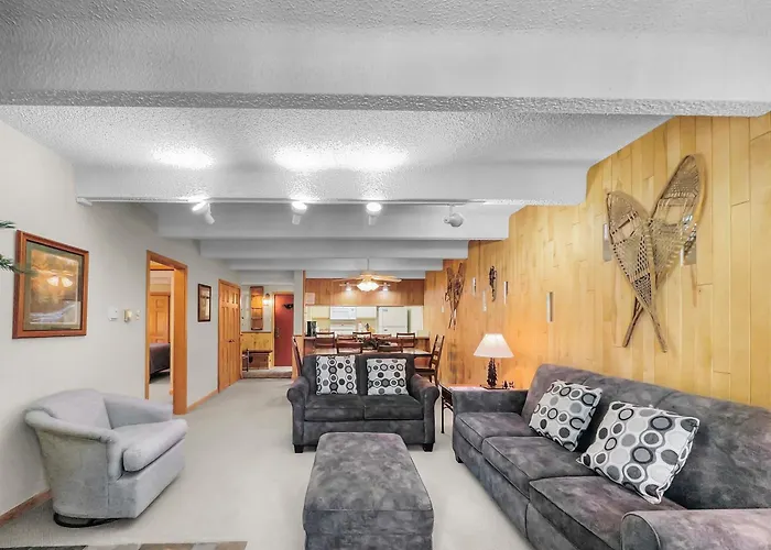 Apartment Wh102 Wheeler House
